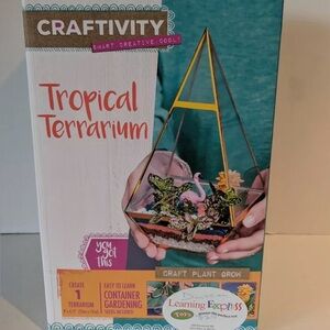 Vibrant Tropical Wall Decor with Colorful Terrarium Features